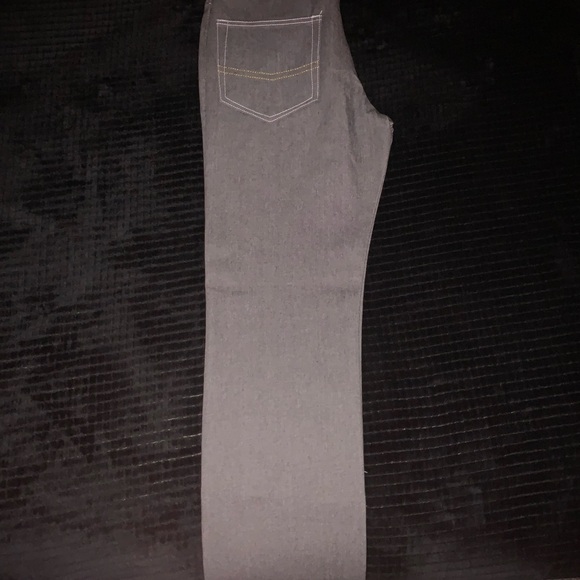 Beyond the limit jeans - Picture 5 of 6